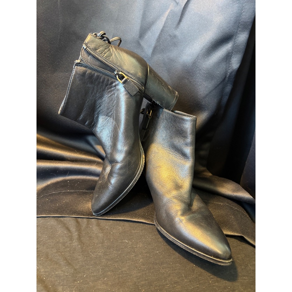 Stuart Weitzman Black Leather Pointed Toe Block Heel Ankle Boots Size 6.5 M
